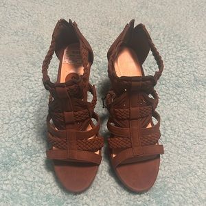 Brown wedges
